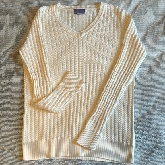 Laura Scott Sweaters - LAURA Scott V-Neck Cable Knit Sweater